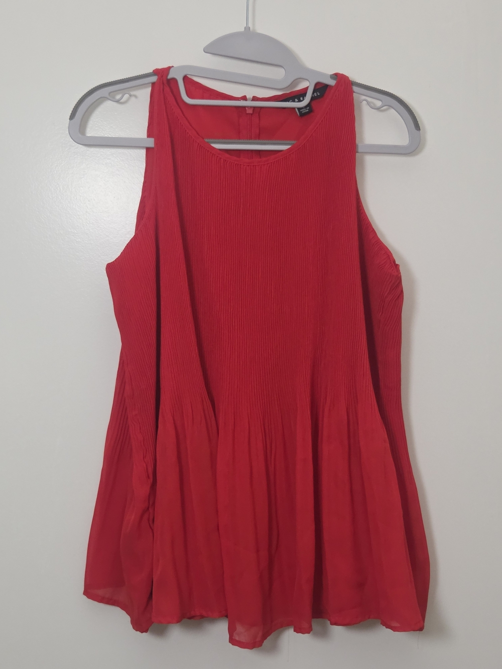 Zac & Rachel Red Pleated Swing Tank Top